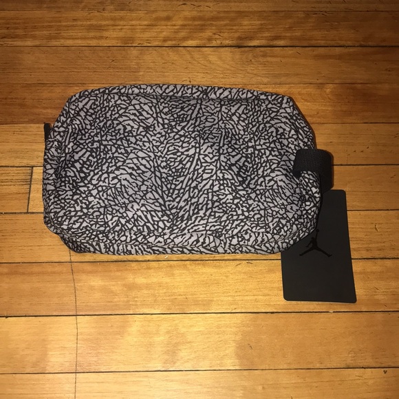 NWT Nike Air Jordan Elephant Print Toiletry Bag
